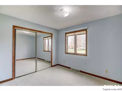 3912 Rochester Rd, Springfield, IL 62712 photo 20