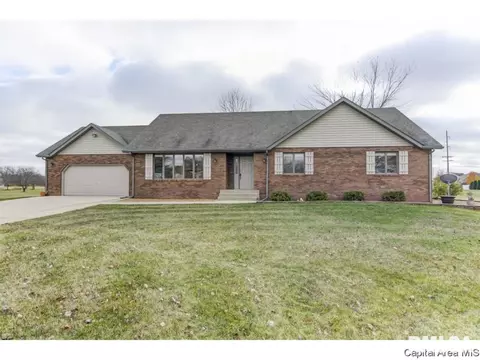 3912 Rochester Rd, Springfield, IL 62712 photo 1