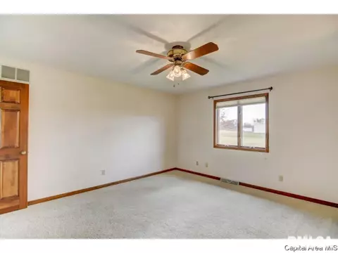 3912 Rochester Rd, Springfield, IL 62712 photo 18