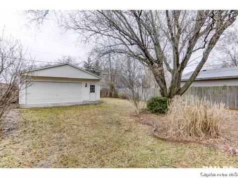 1227 N 3rd St, Springfield, IL 62702 photo 26