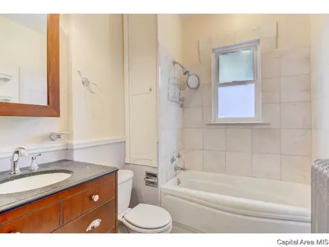 1227 N 3rd St, Springfield, IL 62702 photo 25