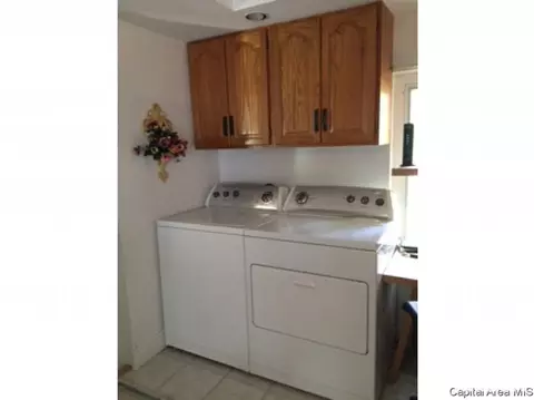 25 Hawthorne Ln, Springfield, IL 62712 photo 13