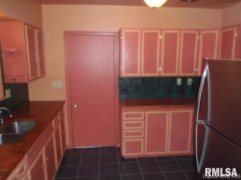 2004 Marland, Springfield, IL 62702 photo 6