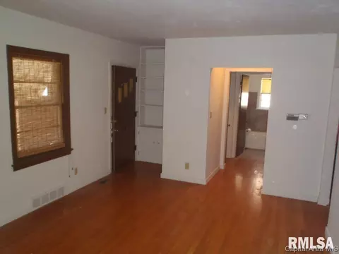 2004 Marland, Springfield, IL 62702 photo 4