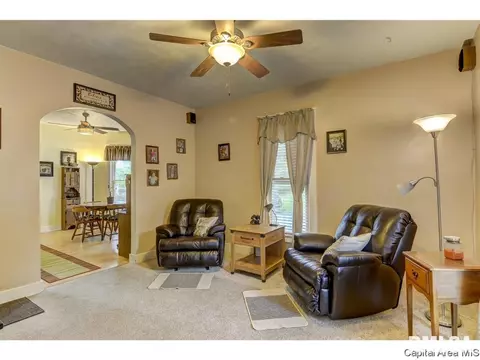 1459 N 4th St, Springfield, IL 62702 photo 5