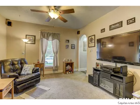 1459 N 4th St, Springfield, IL 62702 photo 6