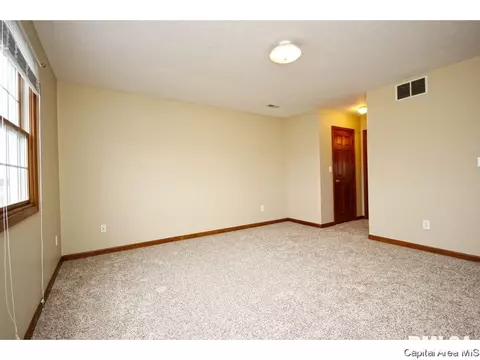 2016 Halifax, Springfield, IL 62703 photo 18