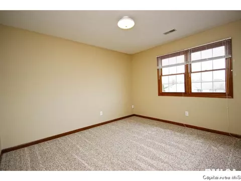 2016 Halifax, Springfield, IL 62703 photo 23
