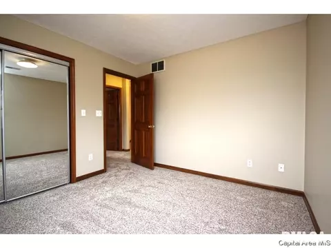 2016 Halifax, Springfield, IL 62703 photo 27