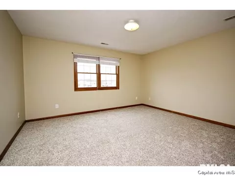2016 Halifax, Springfield, IL 62703 photo 16