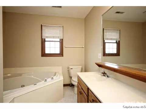 2016 Halifax, Springfield, IL 62703 photo 19
