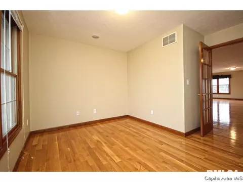 2016 Halifax, Springfield, IL 62703 photo 13