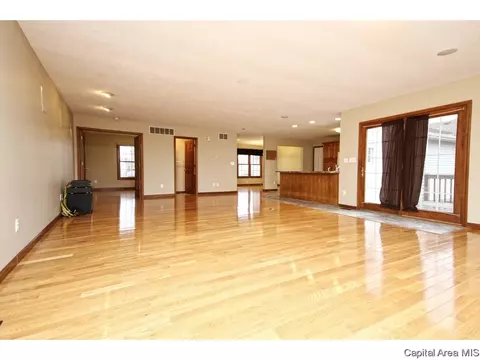 2016 Halifax, Springfield, IL 62703 photo 15