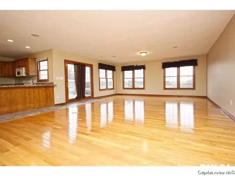 2016 Halifax, Springfield, IL 62703 photo 6