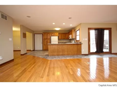 2016 Halifax, Springfield, IL 62703 photo 8
