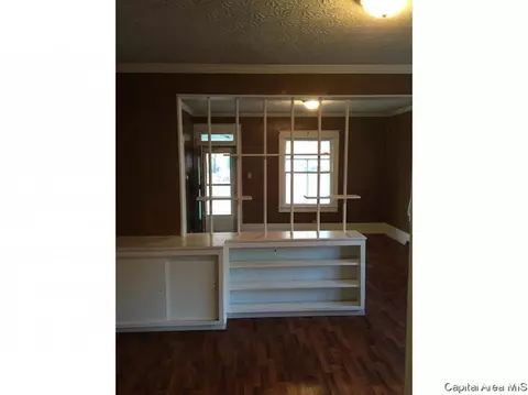 208 E North, Roodhouse, IL 62082 photo 10