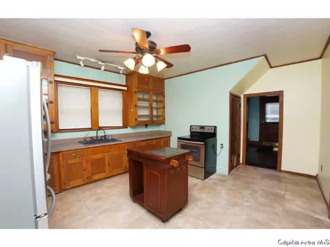 1908 S Spring St, Springfield, IL 62704 photo 15