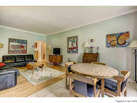 414 E Black Ave, Springfield, IL 62702 photo 9