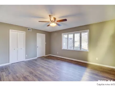 3165 Elmhurst Dr, Springfield, IL 62704 photo 14