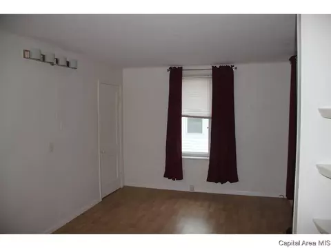 1534 E Kys, Springfield, IL 62702 photo 2