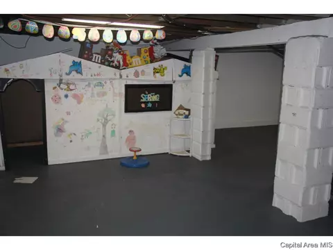 1534 E Kys, Springfield, IL 62702 photo 17