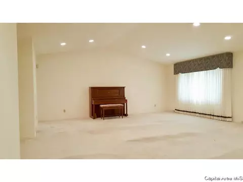 46 Turnberry, Springfield, IL 62704 photo 6