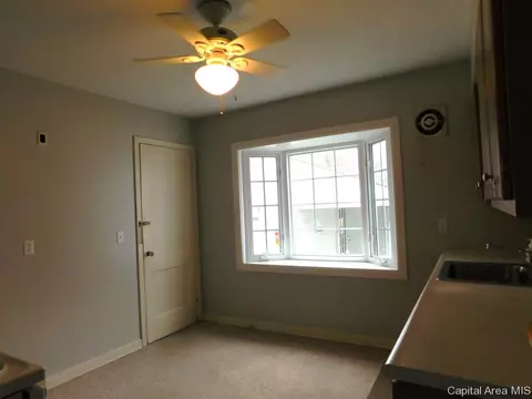 2304 Queensway Rd, Springfield, IL 62703 photo 9