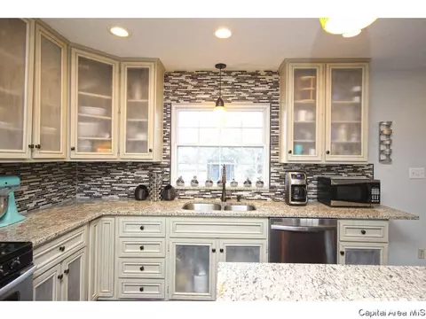 10 Longview Dr, Springfield, IL 62712 photo 10