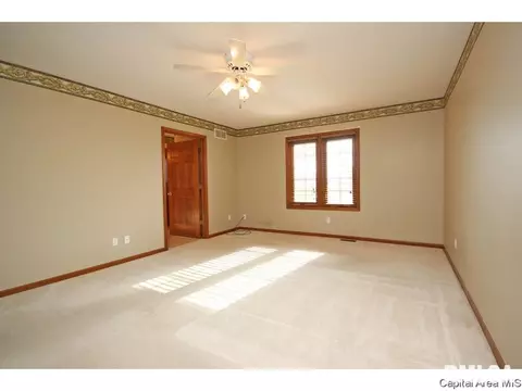 2416 Heather Mill Ct, Springfield, IL 62704 photo 13