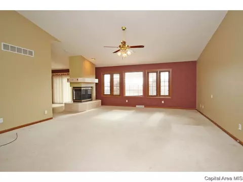 2416 Heather Mill Ct, Springfield, IL 62704 photo 3