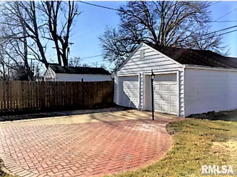 2029 N 6th St, Springfield, IL 62702 photo 4