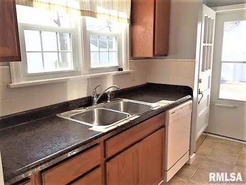 2029 N 6th St, Springfield, IL 62702 photo 9