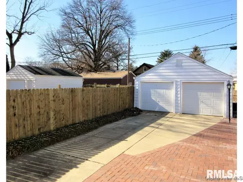 2029 N 6th St, Springfield, IL 62702 photo 3