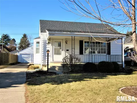 2029 N 6th St, Springfield, IL 62702 photo 2