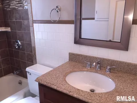 2029 N 6th St, Springfield, IL 62702 photo 11