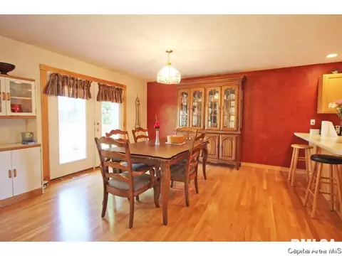 3117 W Washington St, Springfield, IL 62702 photo 9