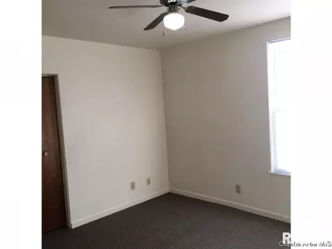 128 E Madison, Riverton, IL 62561 photo 12