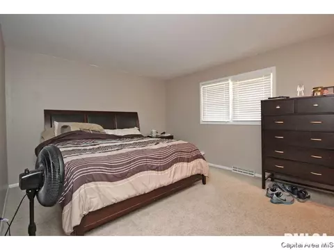 109 Whitefield, Springfield, IL 62704 photo 12