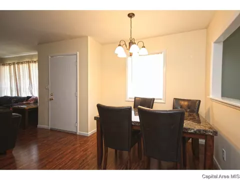 109 Whitefield, Springfield, IL 62704 photo 5