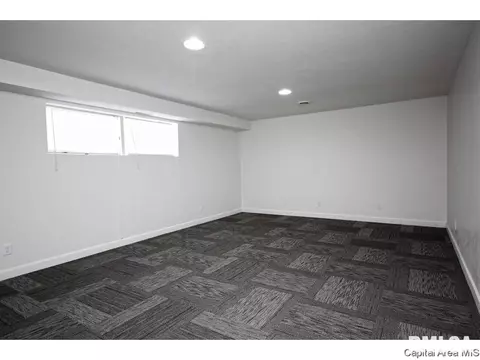 109 Whitefield, Springfield, IL 62704 photo 15