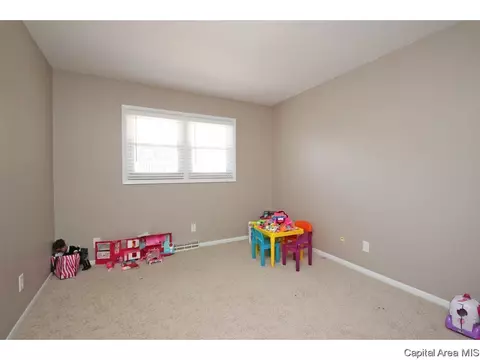 109 Whitefield, Springfield, IL 62704 photo 13