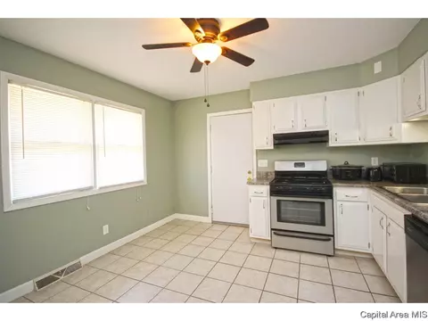 109 Whitefield, Springfield, IL 62704 photo 7
