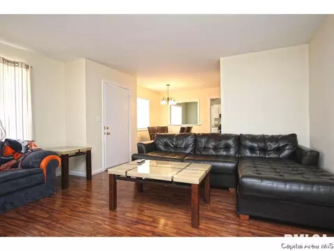 109 Whitefield, Springfield, IL 62704 photo 3