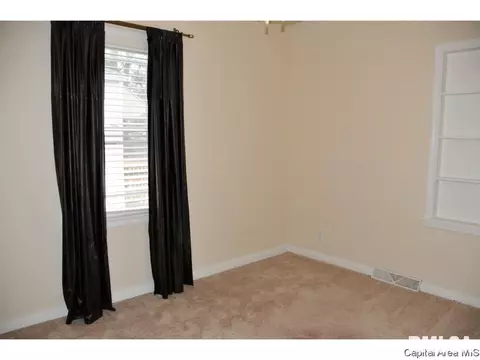 2565 S 4th St, Springfield, IL 62703 photo 13