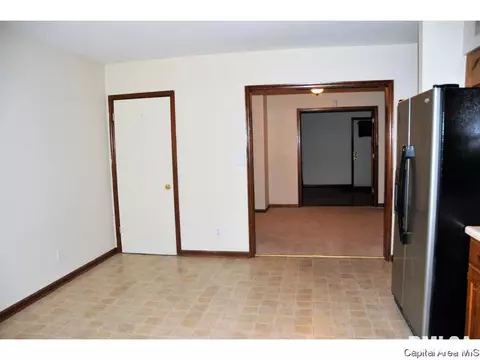 2565 S 4th St, Springfield, IL 62703 photo 8