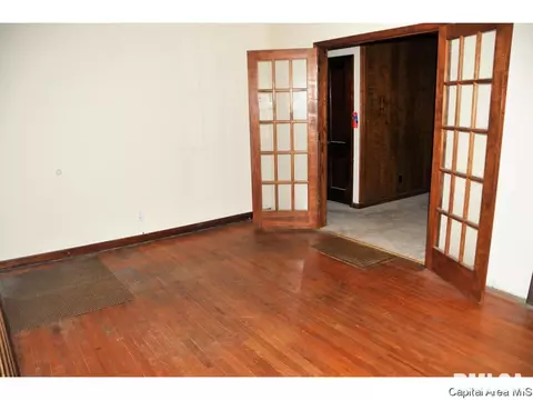 2565 S 4th St, Springfield, IL 62703 photo 3