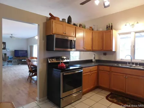 51 Fairview Ln, Springfield, IL 62711 photo 16