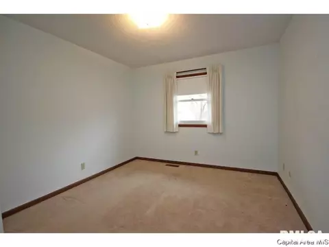204 Deerhead Ln, Springfield, IL 62704 photo 18