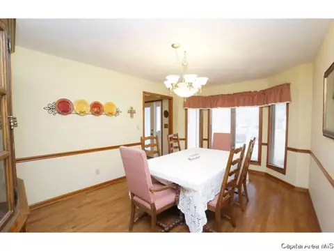 1801 Hunter Ridge Dr, Springfield, IL 62704 photo 11