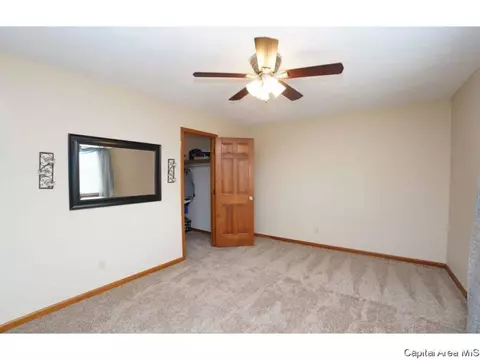 1801 Hunter Ridge Dr, Springfield, IL 62704 photo 29